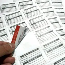 Adesivo Troca de Óleo - Formato 5x6 cm - Mínimo 1000 Peças